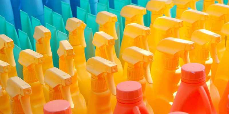Flexible, Lightweight, Easily Processable: How Are Plastics Produced?